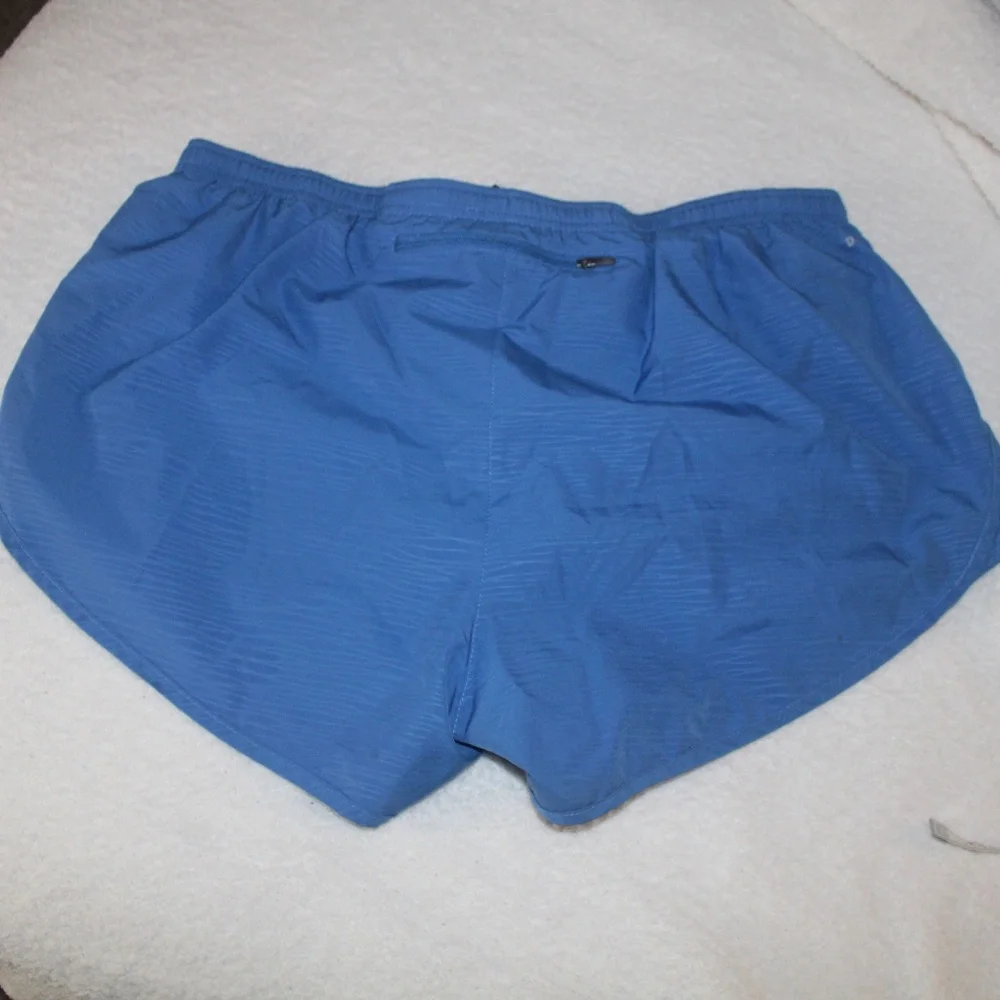 PreLoved Women's Blue Nike Dri-Fit Athletic Shorts - Picture 6 of 10